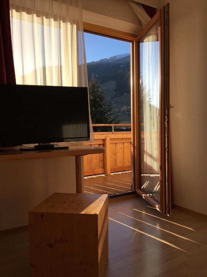 Pension Kristall Bramberg am Wildkogel Exterior foto